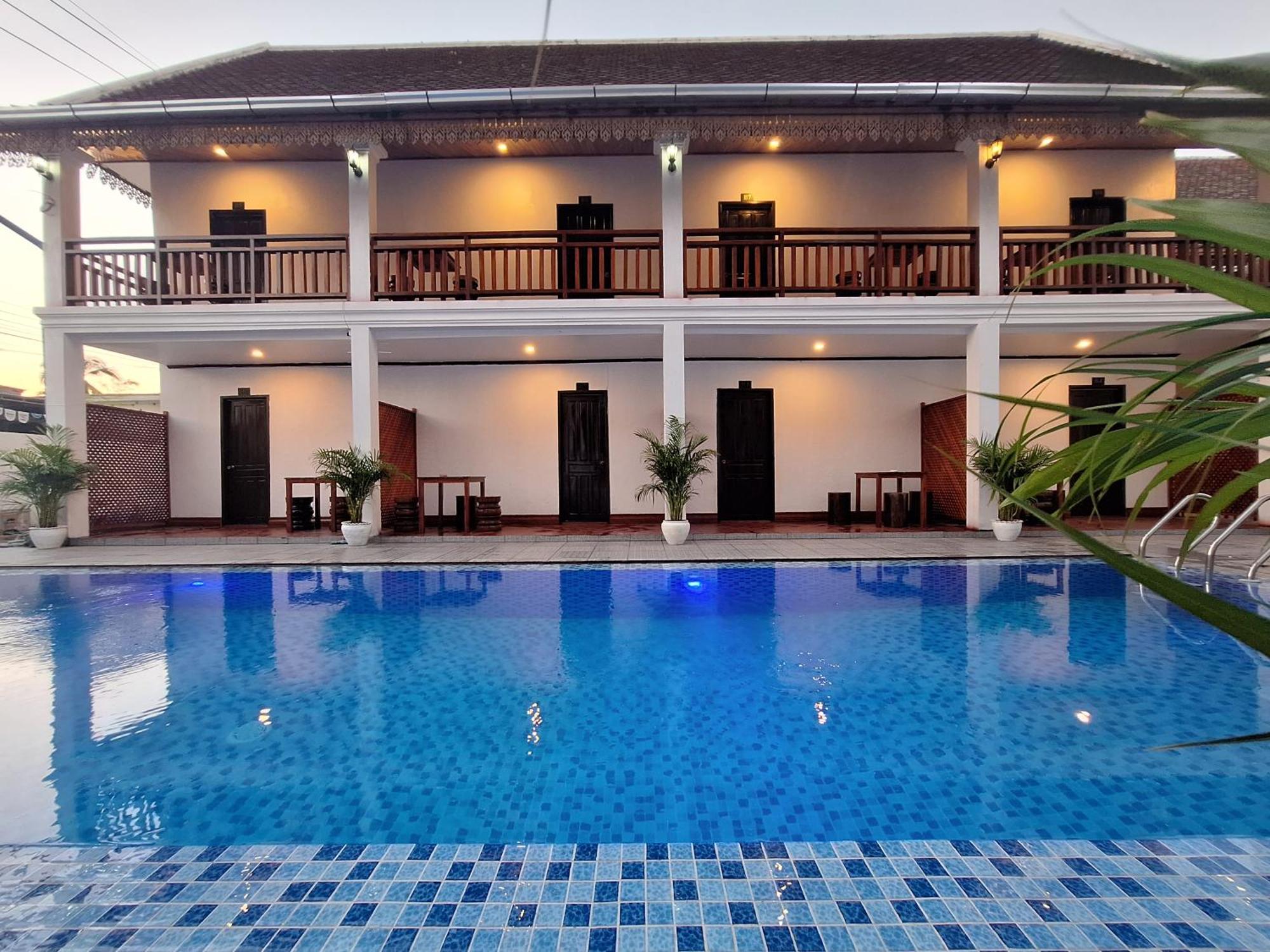 Luang Prabang Pavilion Hotel & Travel Esterno foto