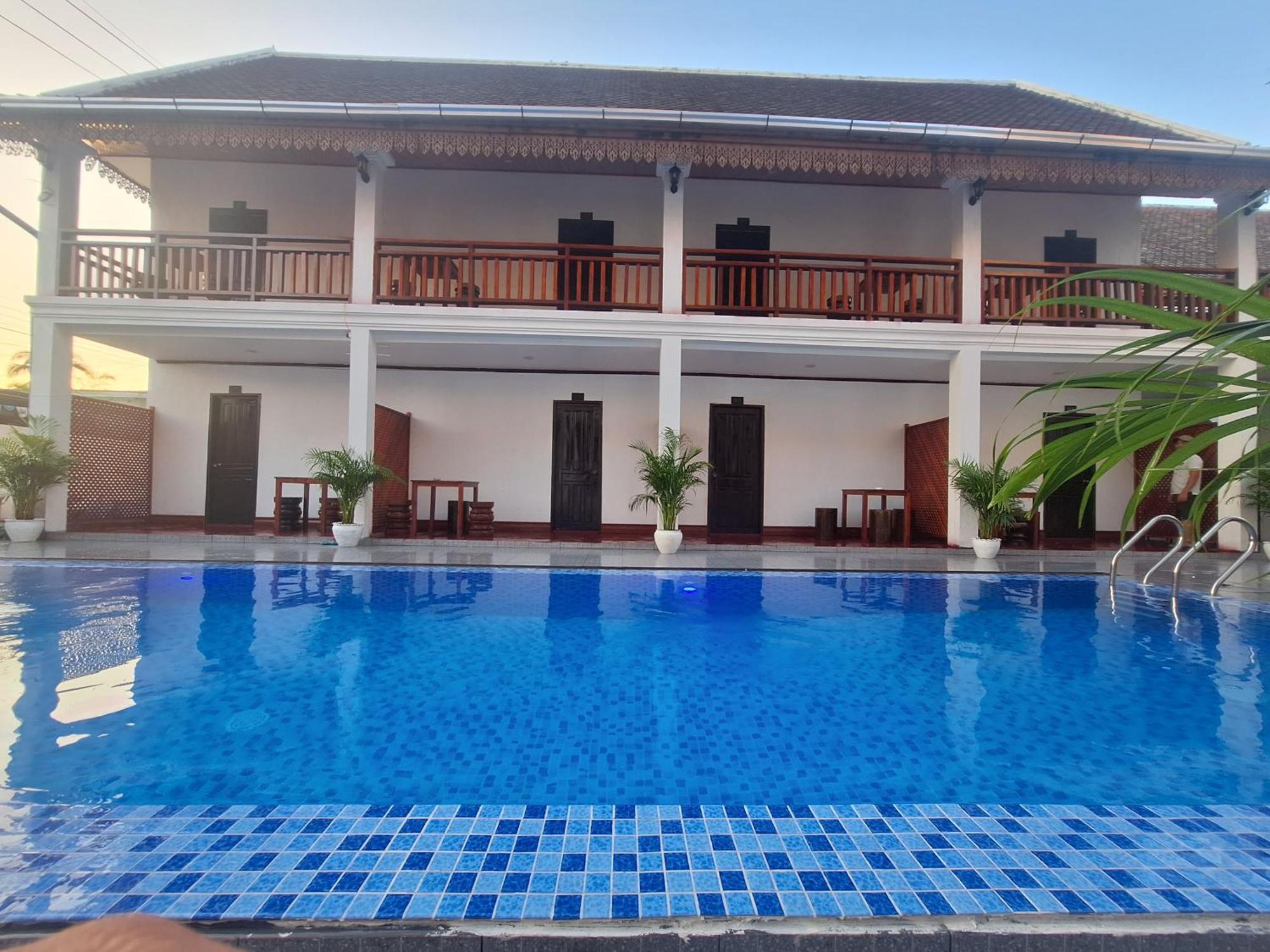 Luang Prabang Pavilion Hotel & Travel Esterno foto
