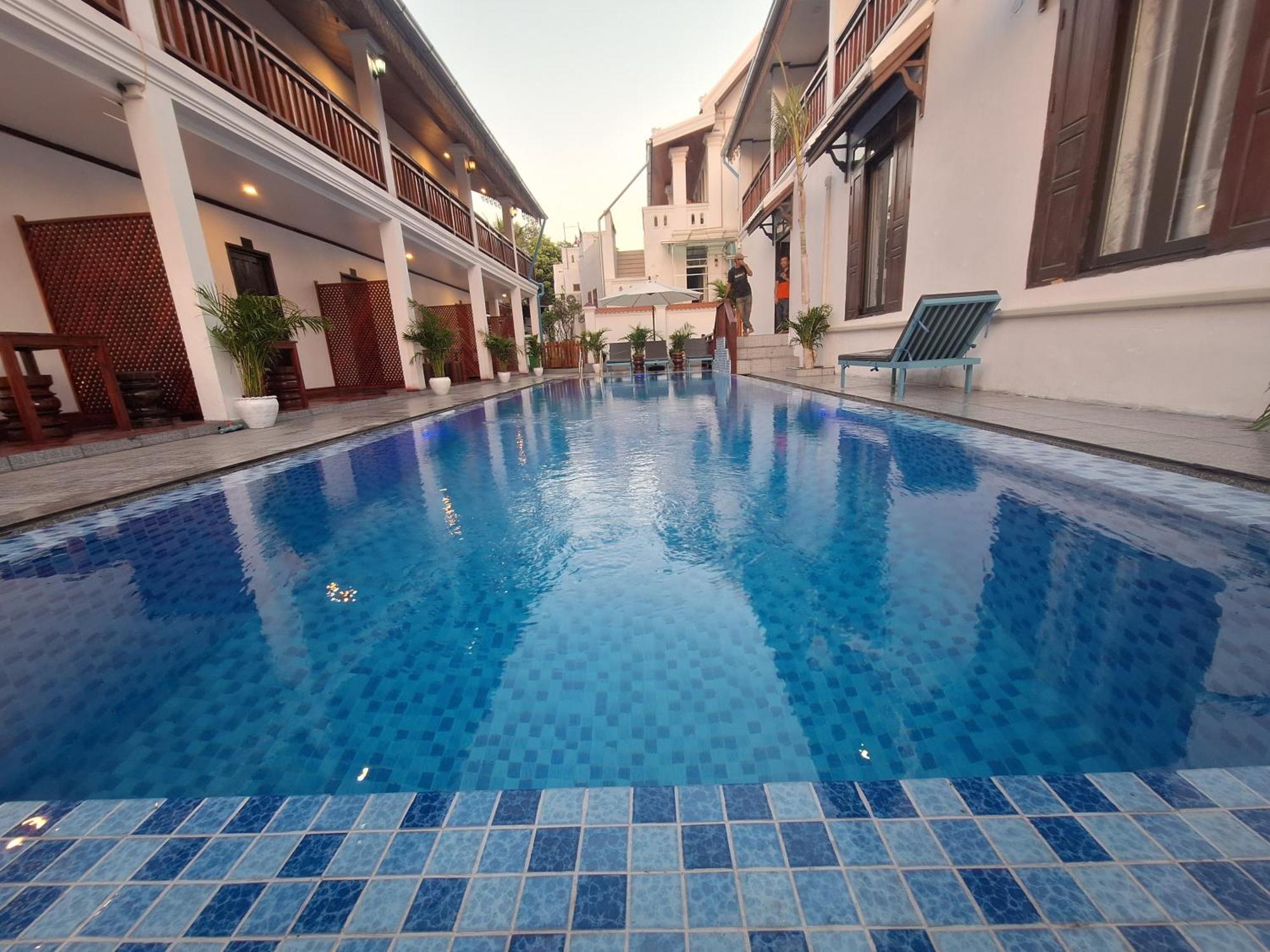Luang Prabang Pavilion Hotel & Travel Esterno foto