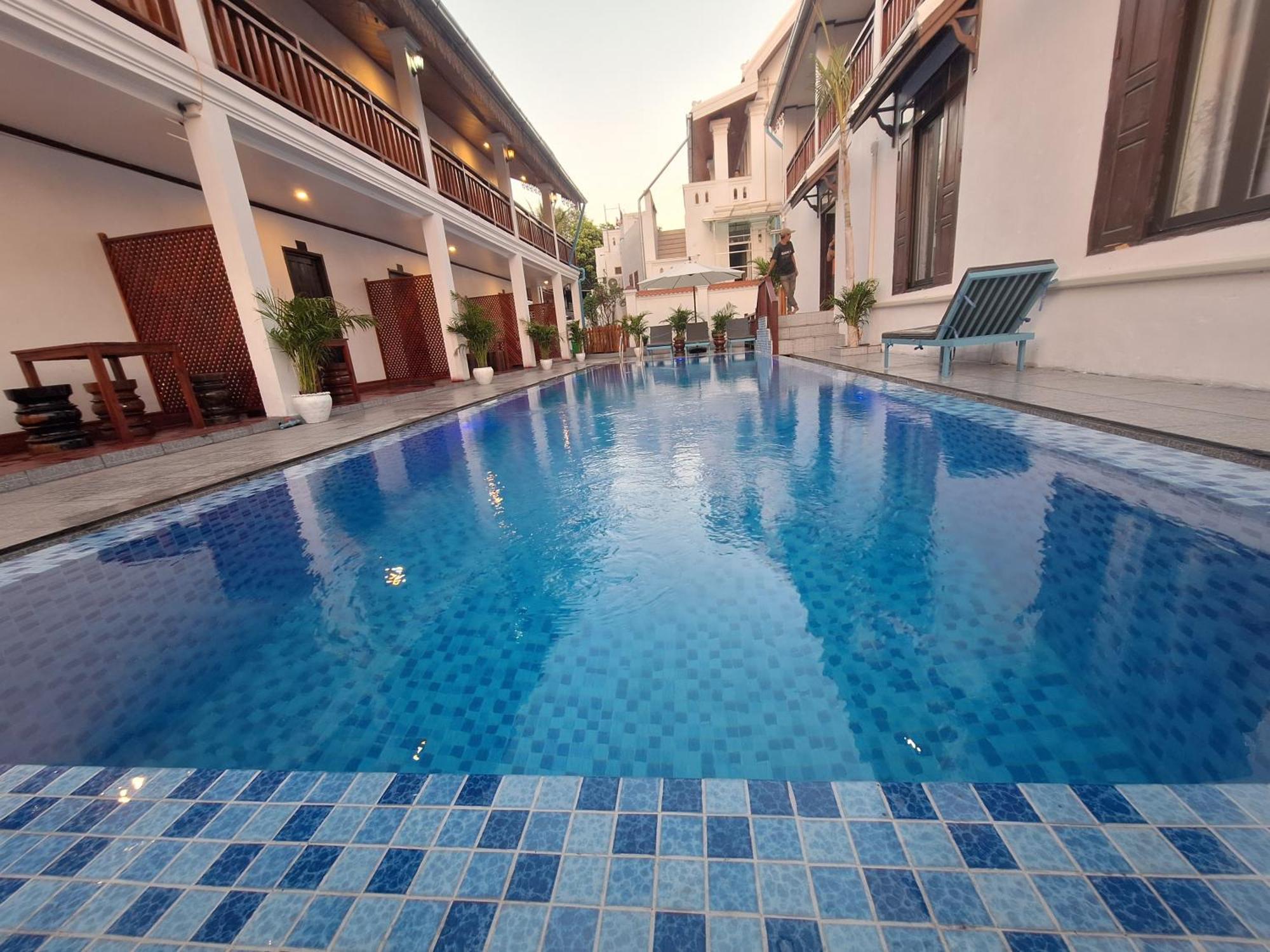 Luang Prabang Pavilion Hotel & Travel Esterno foto
