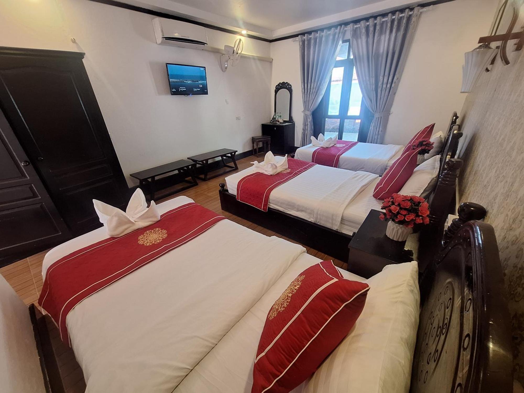 Luang Prabang Pavilion Hotel & Travel Esterno foto