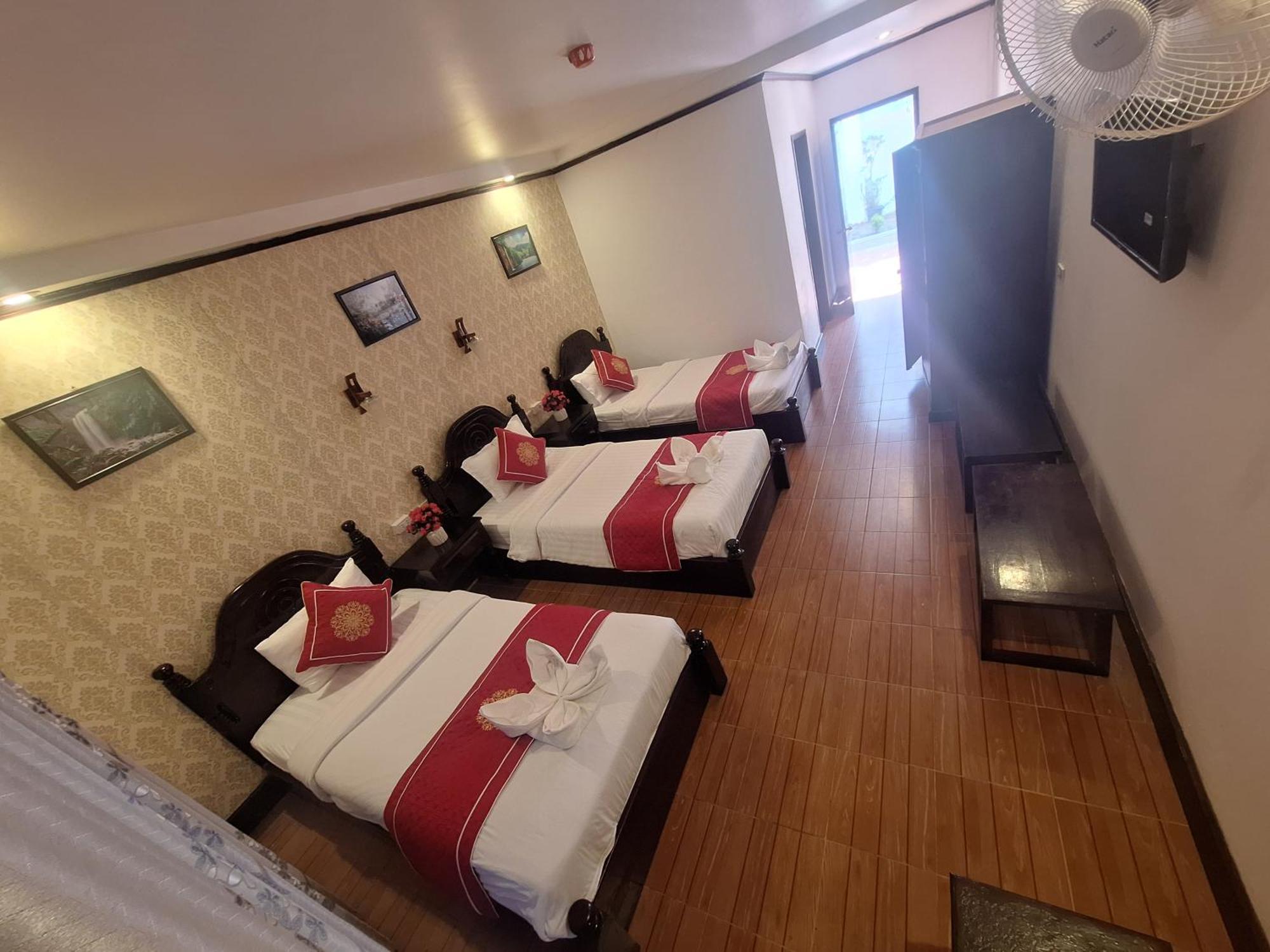 Luang Prabang Pavilion Hotel & Travel Esterno foto